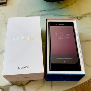 Sony XPERIA XZ1 cellphone!